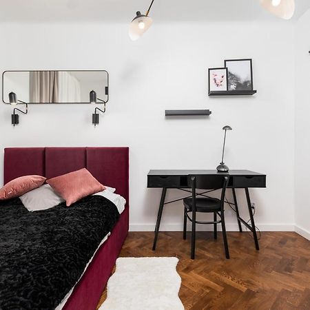 Grojecka 74 By Homeprime Warsaw Exterior photo